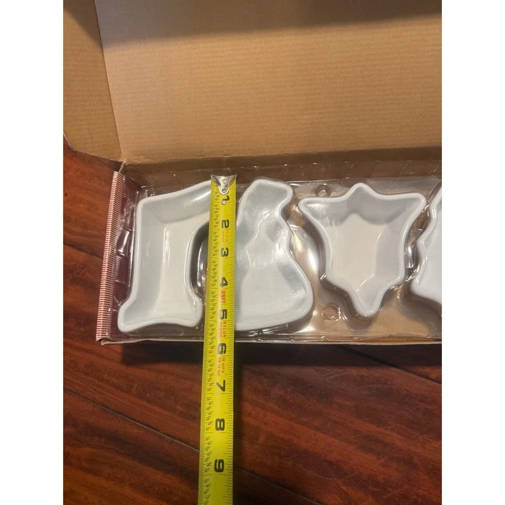 Williams-Sonoma Holiday Ramekins Set of 4 White Ceramic